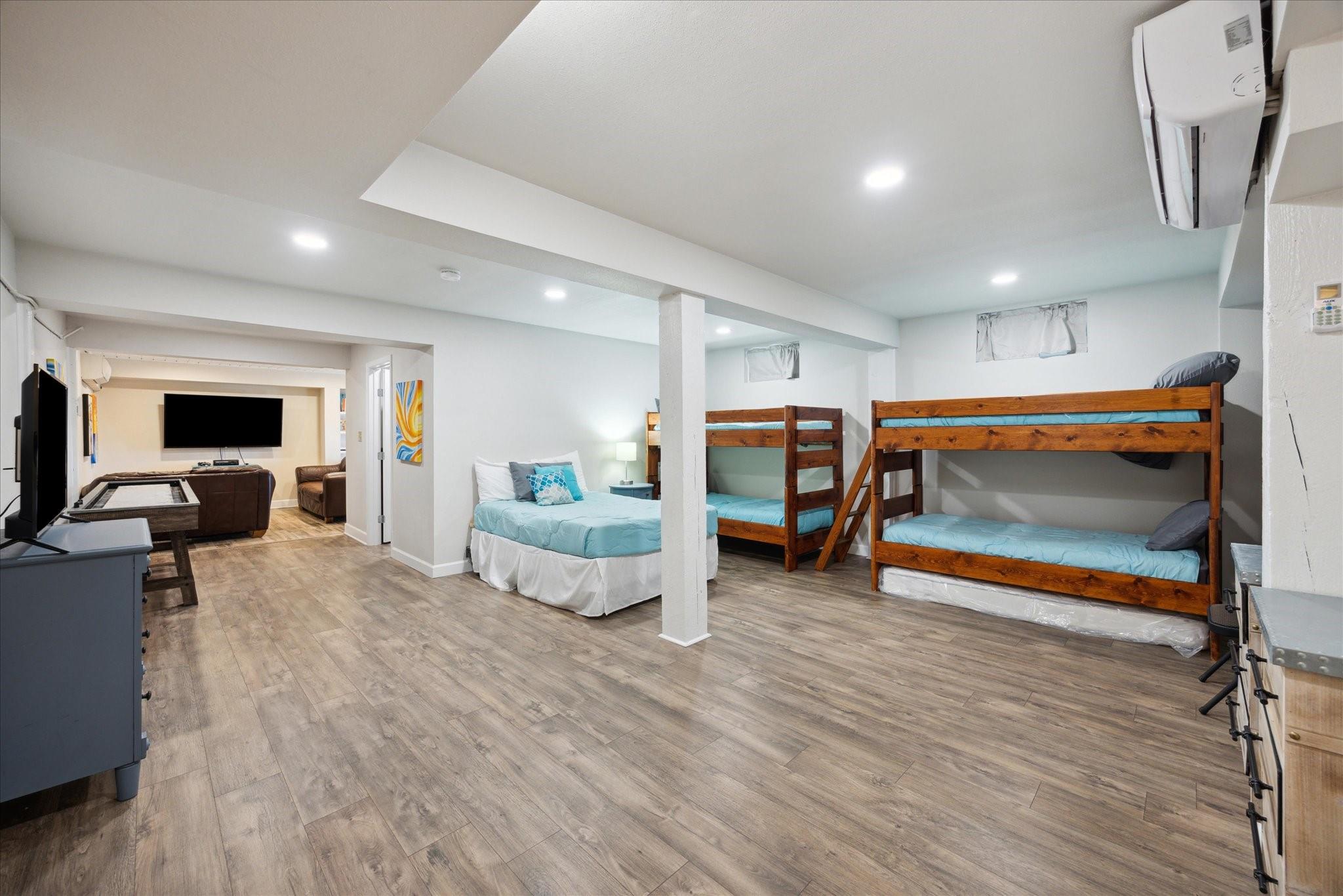 2232 Glenn Dr, Canyon Lake, TX 78133