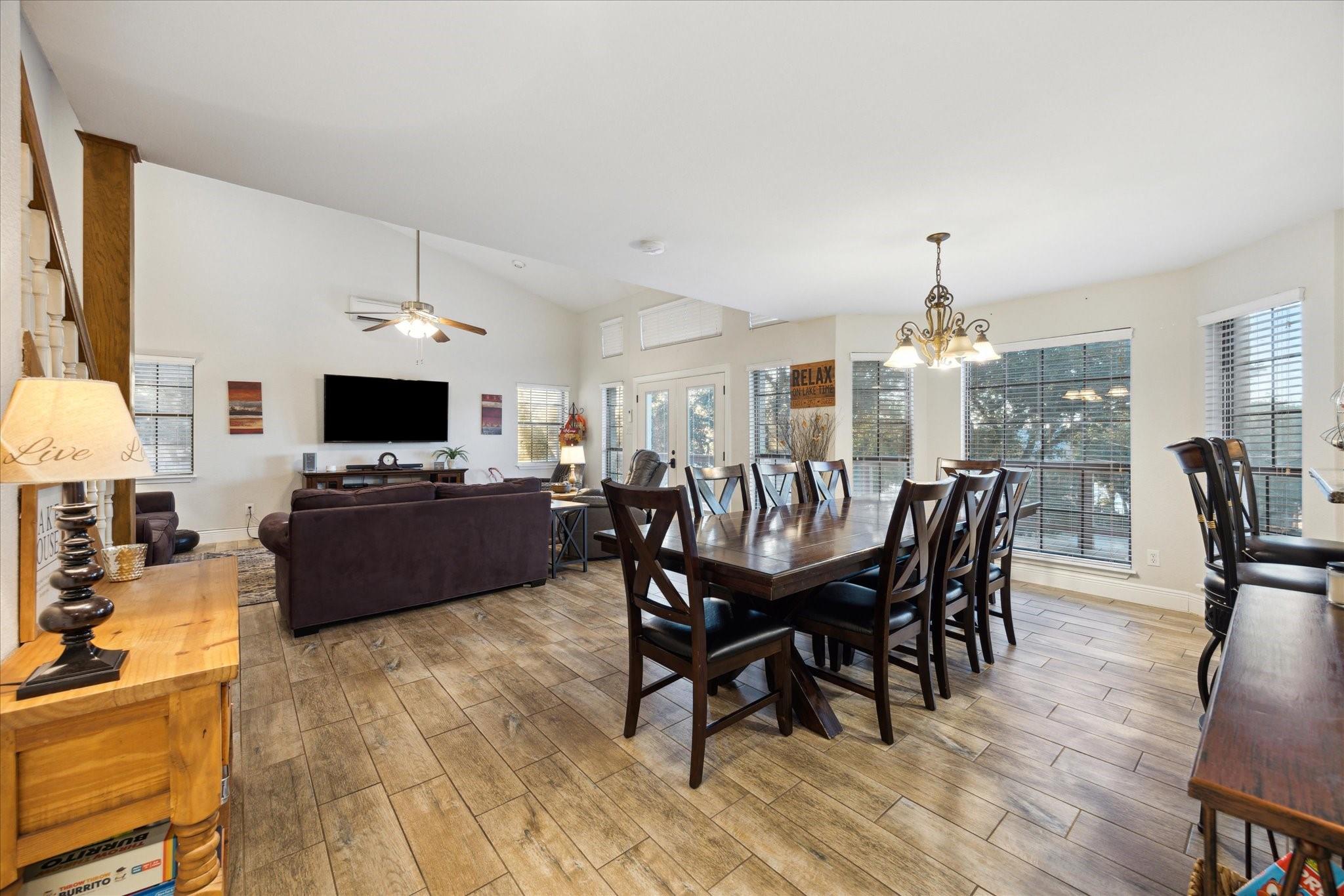 2232 Glenn Dr, Canyon Lake, TX 78133