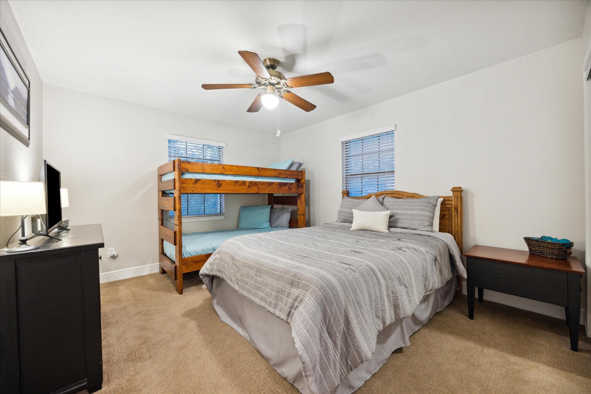 2232 Glenn Dr, Canyon Lake, TX 78133