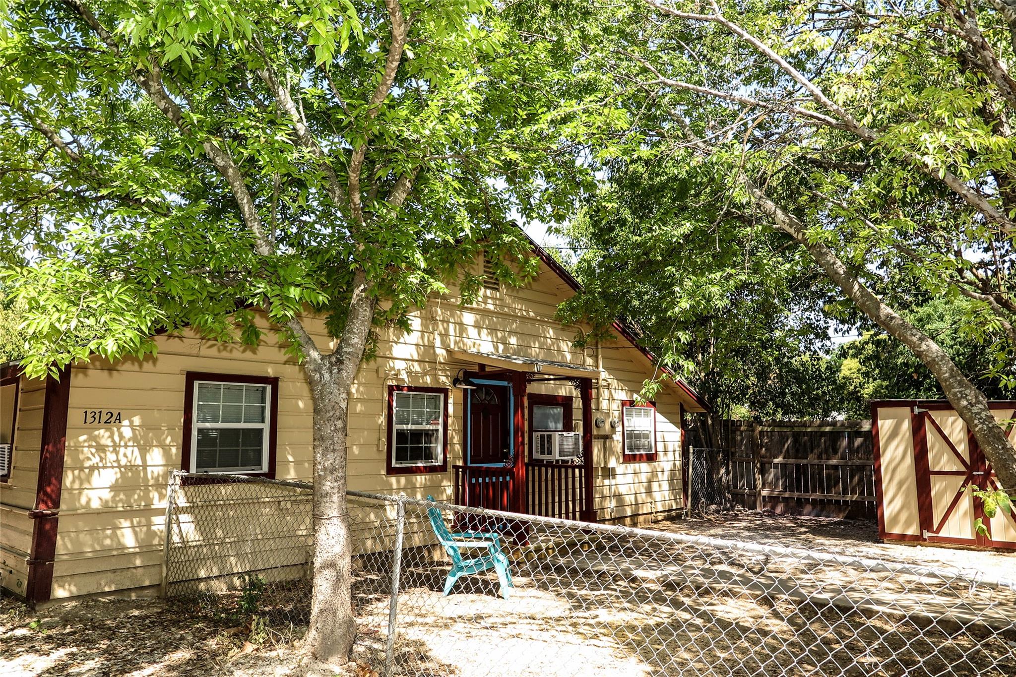 1312 A Pine St # A, Georgetown, TX 78626