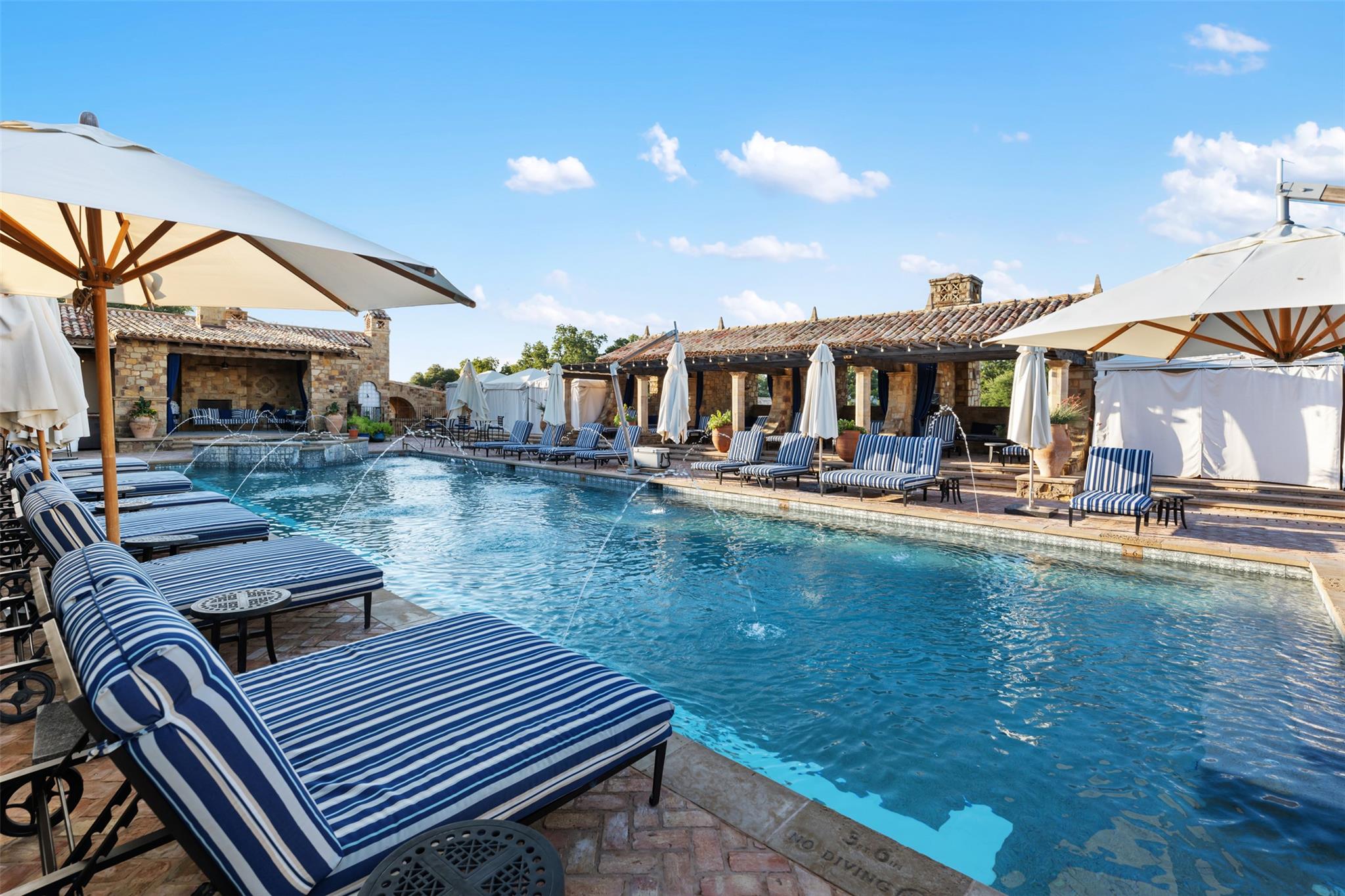 51 Encantada, Horseshoe Bay, TX 78657