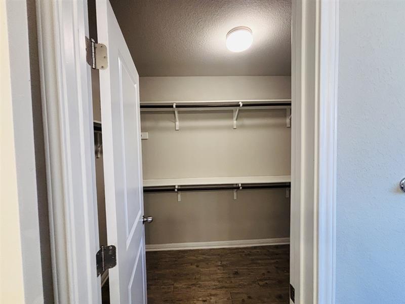 1320 Walden Pond Dr, Pflugerville, TX 78660