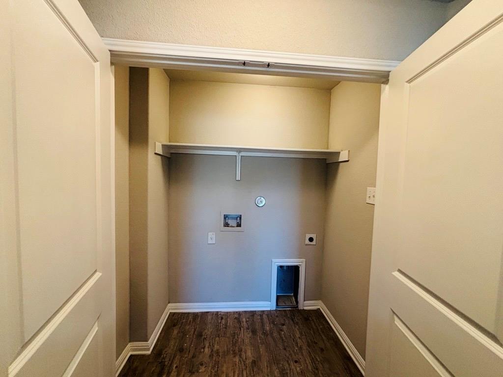 1320 Walden Pond Dr, Pflugerville, TX 78660