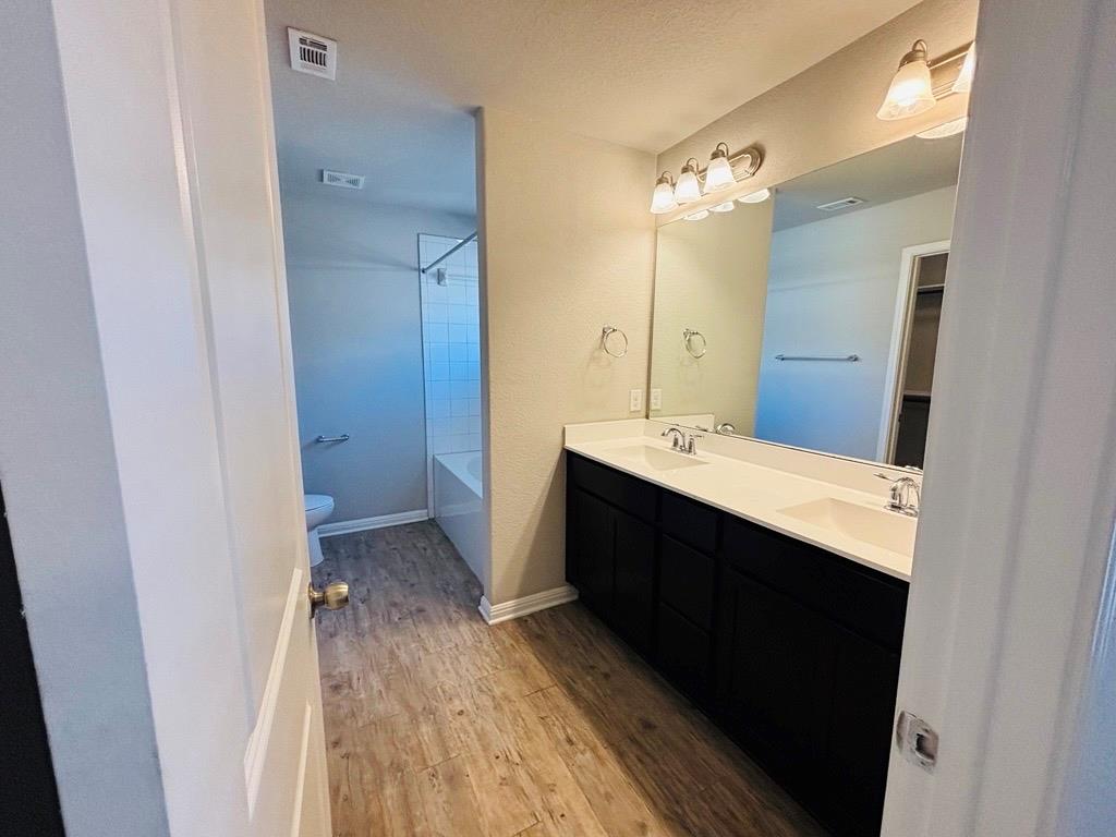 1320 Walden Pond Dr, Pflugerville, TX 78660