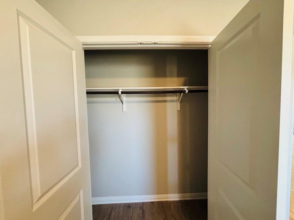 1320 Walden Pond Dr, Pflugerville, TX 78660