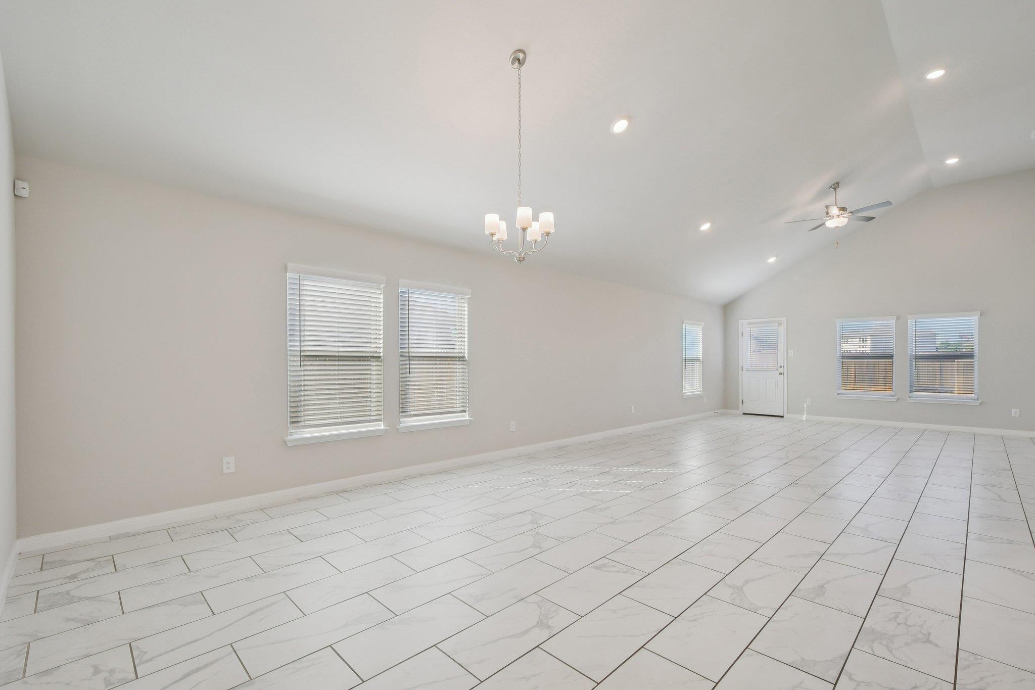 112 Comet Pointe Dr, Georgetown, TX 78628