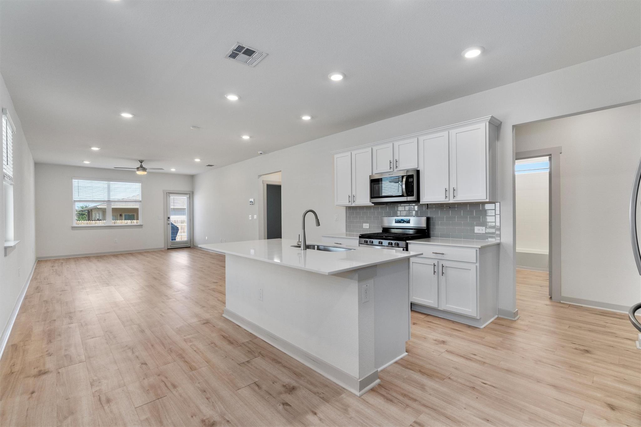 8206 Linda Michelle Ln, Austin, TX 78724