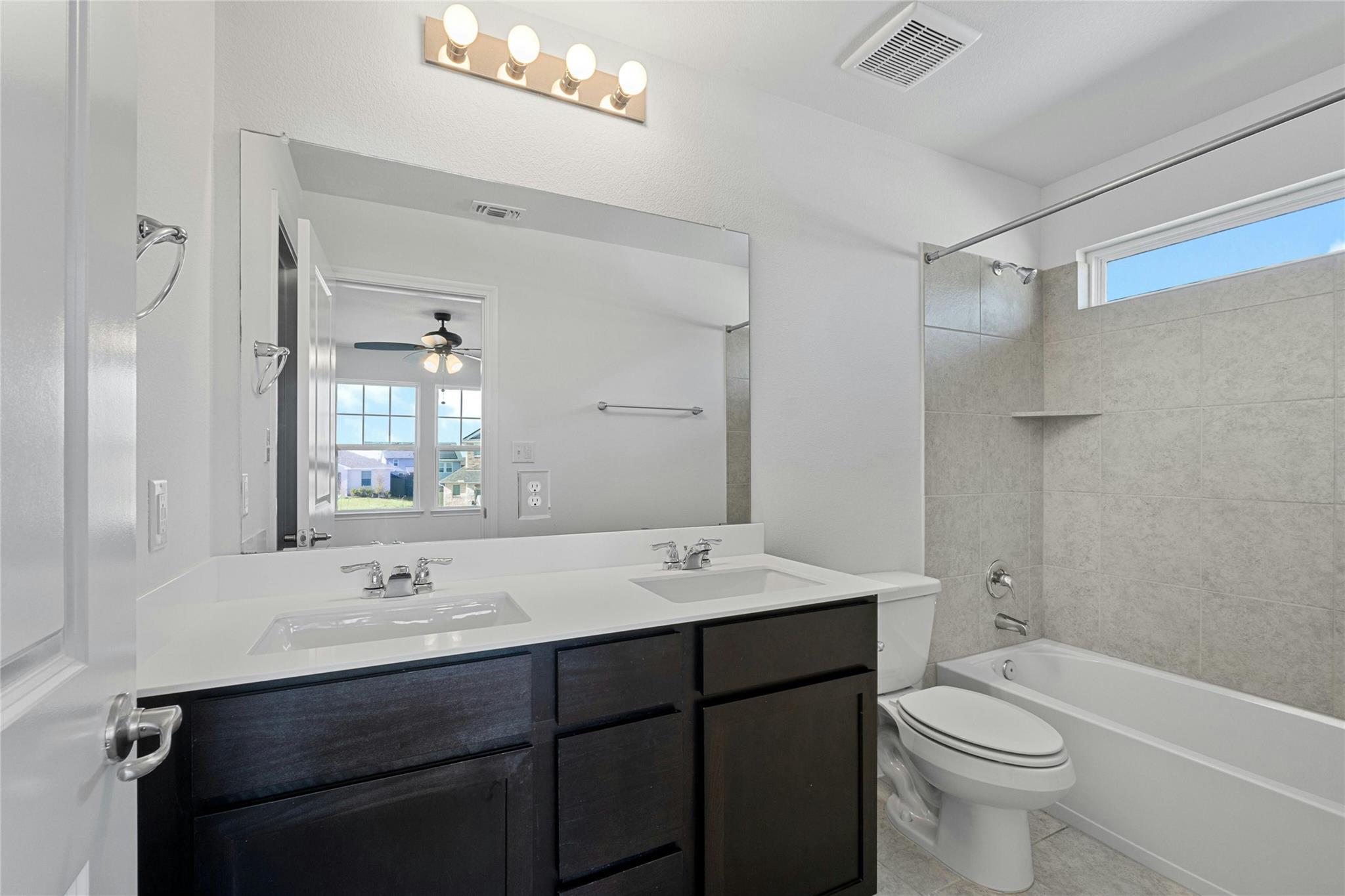 9713 Grapevine Leaf Dr, Manor, TX 78653