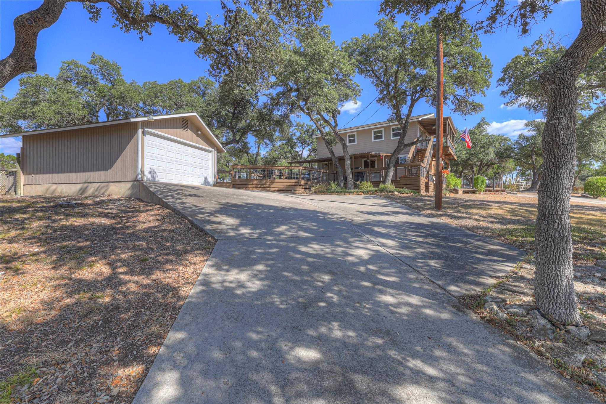 1631 Cattail, Canyon Lake, TX 78133