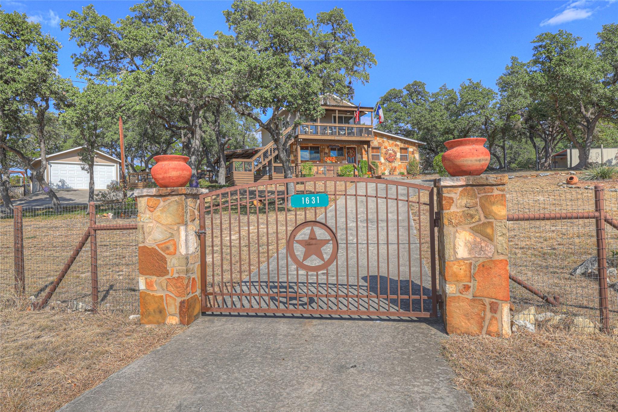 1631 Cattail, Canyon Lake, TX 78133