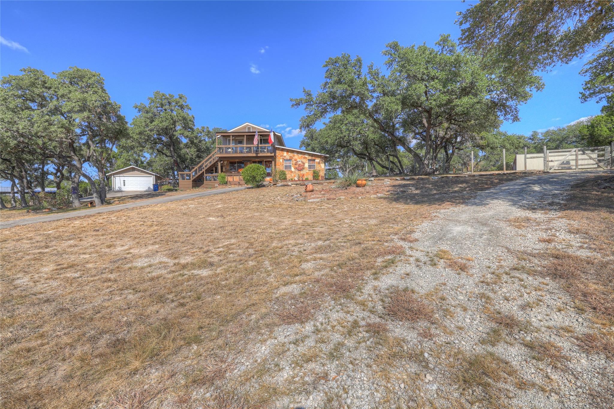 1631 Cattail, Canyon Lake, TX 78133