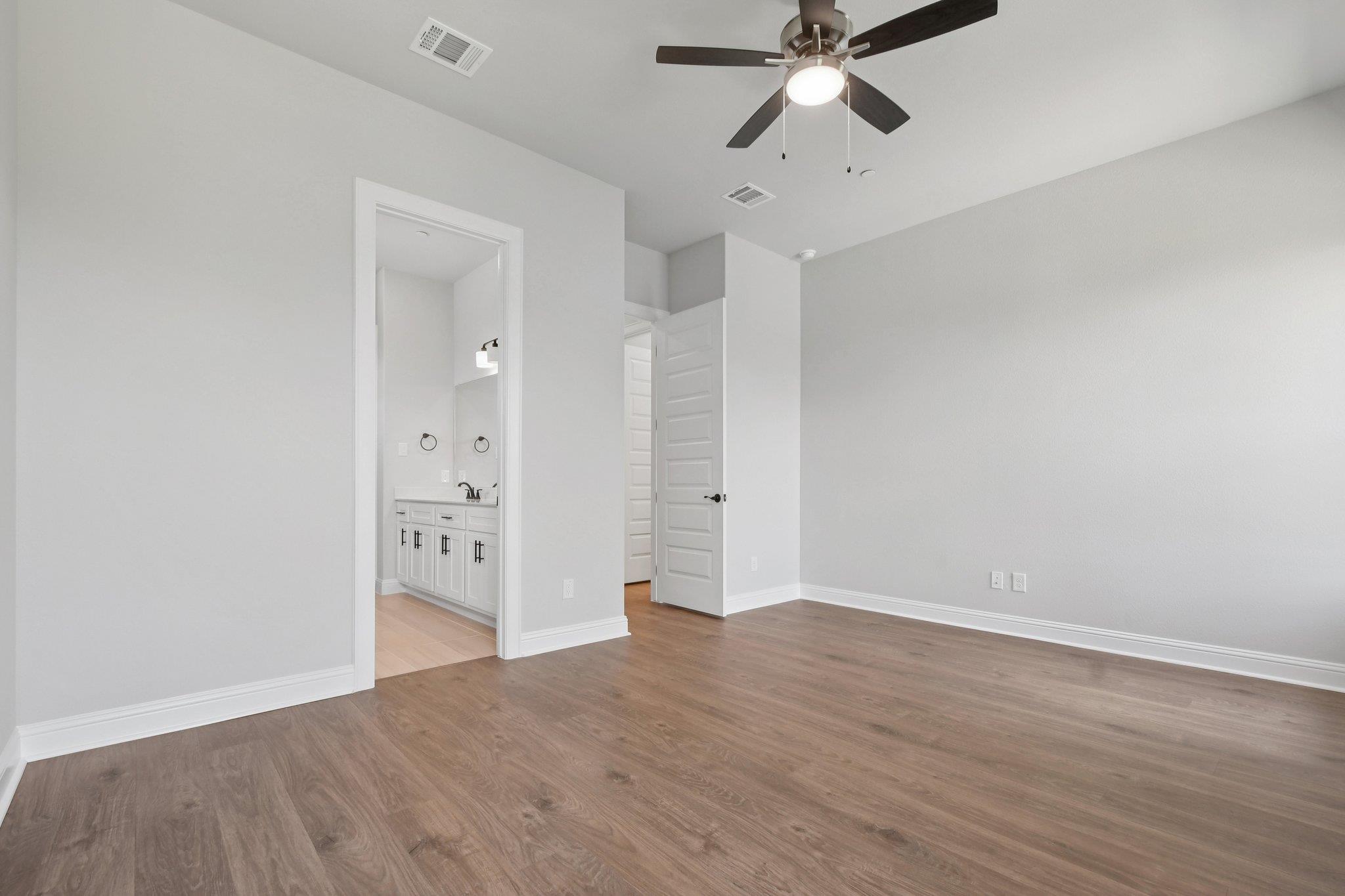 600 C-Bar Ranch Trl # 136, Cedar Park, TX 78613