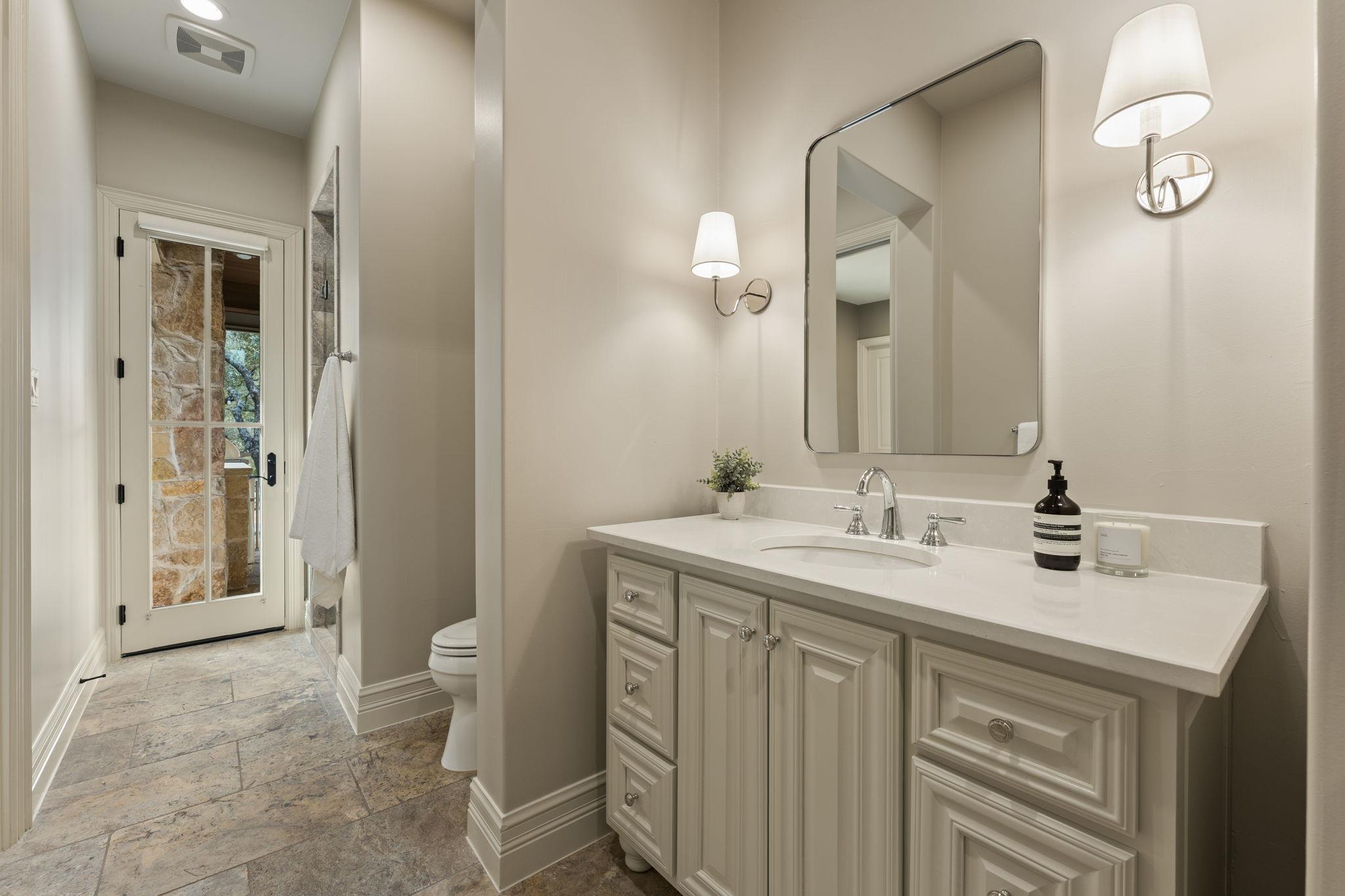 17600 Flagler Dr, Austin, TX 78738