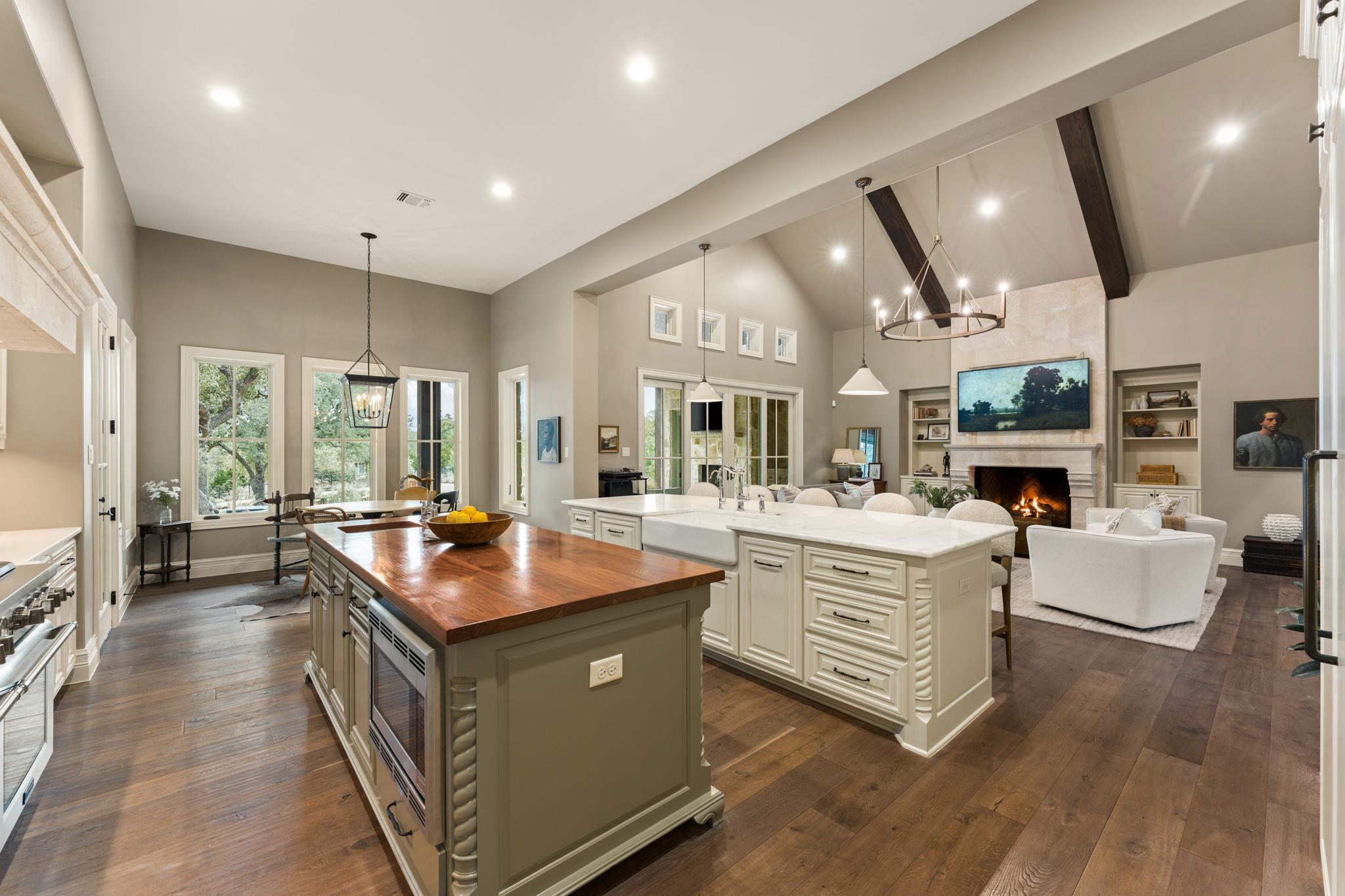 17600 Flagler Dr, Austin, TX 78738