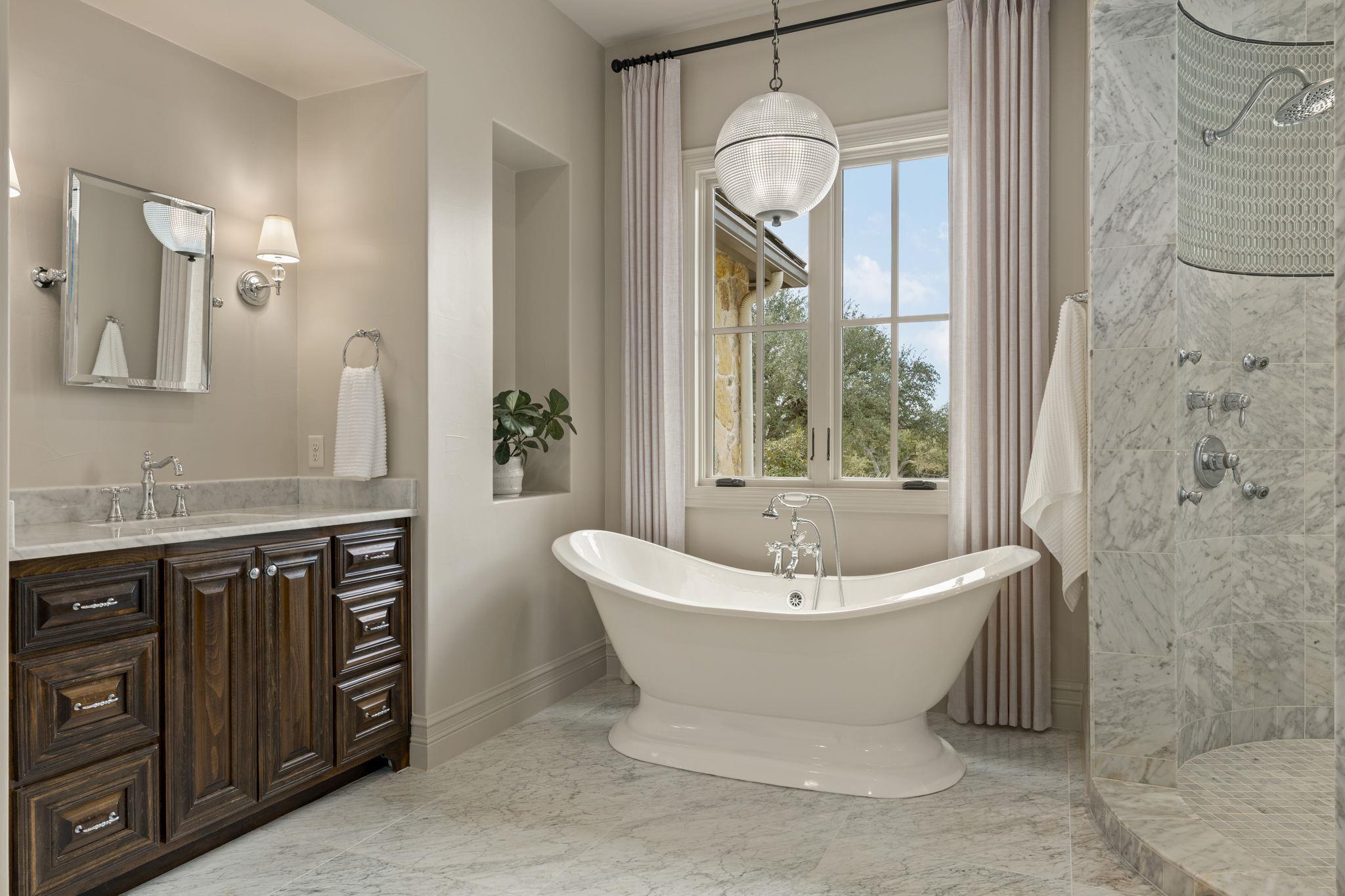 17600 Flagler Dr, Austin, TX 78738