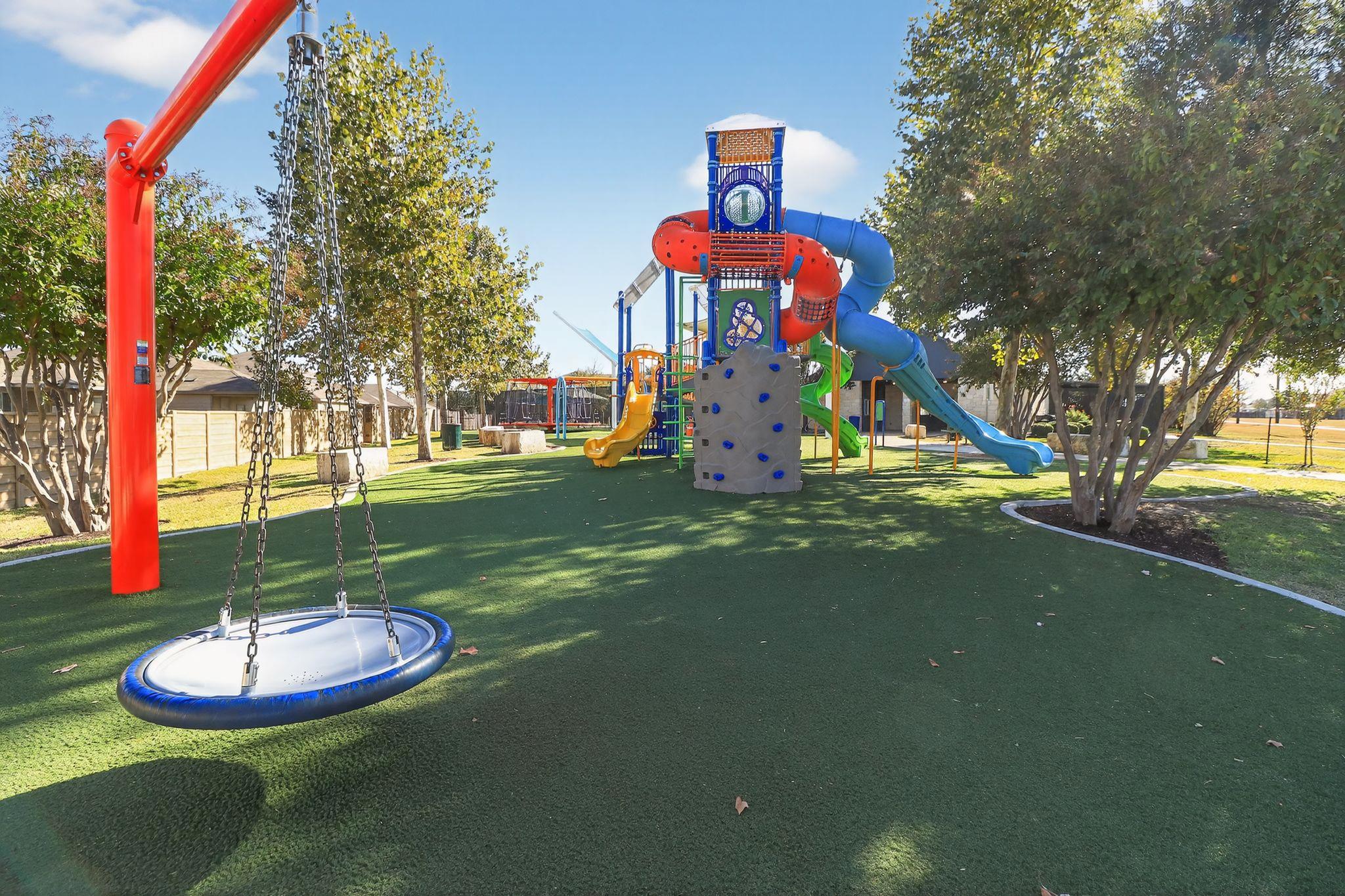 137 Miracle Dr, Jarrell, TX 76537