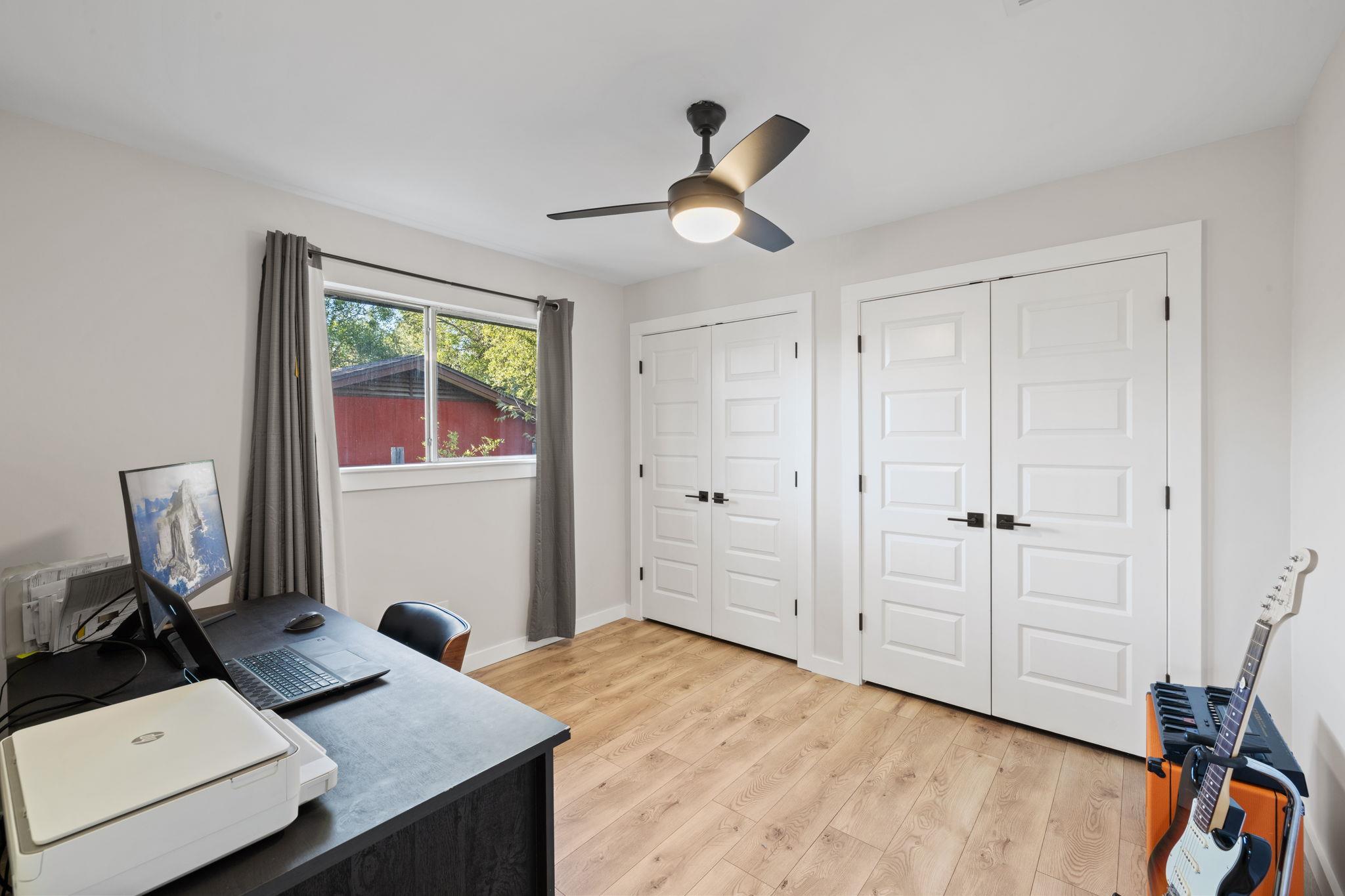 8007 Keneshaw Dr, Austin, TX 78745