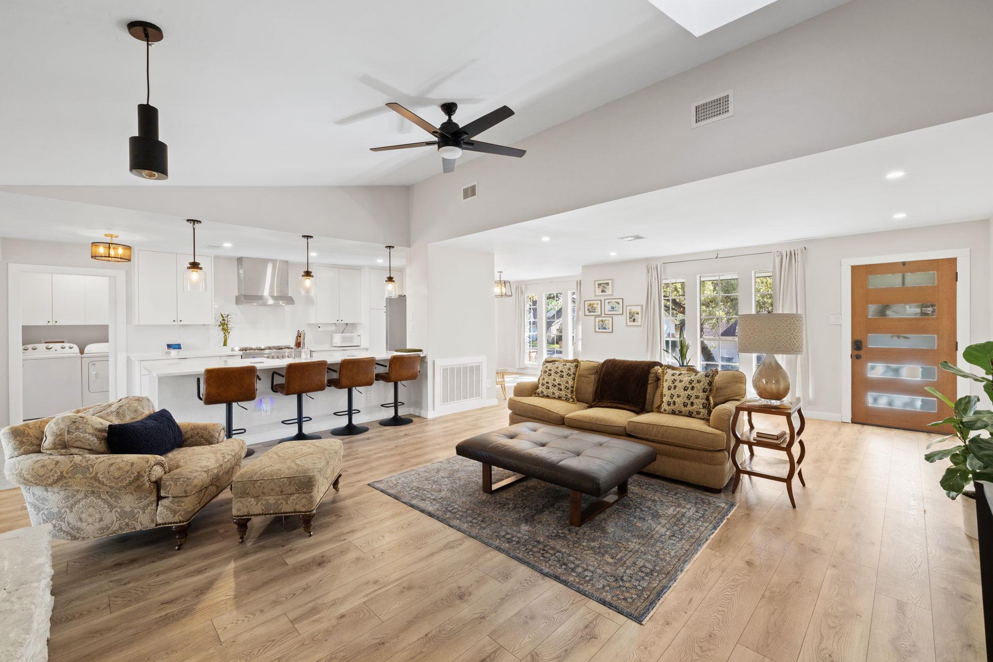 8007 Keneshaw Dr, Austin, TX 78745