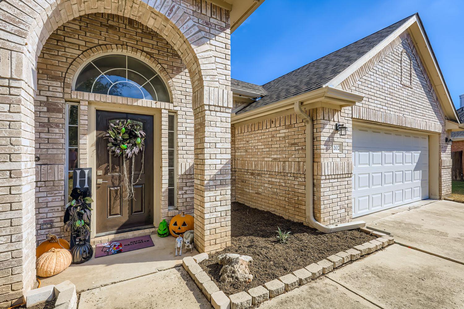 202 Cloud Peak Cv, Round Rock, TX 78681