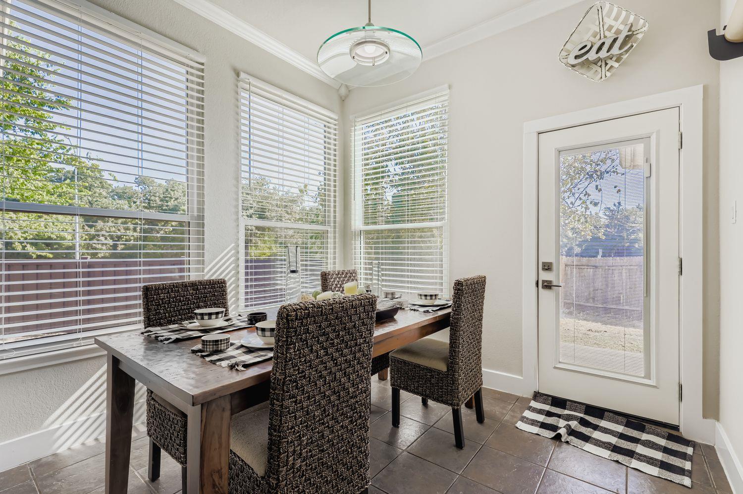 202 Cloud Peak Cv, Round Rock, TX 78681