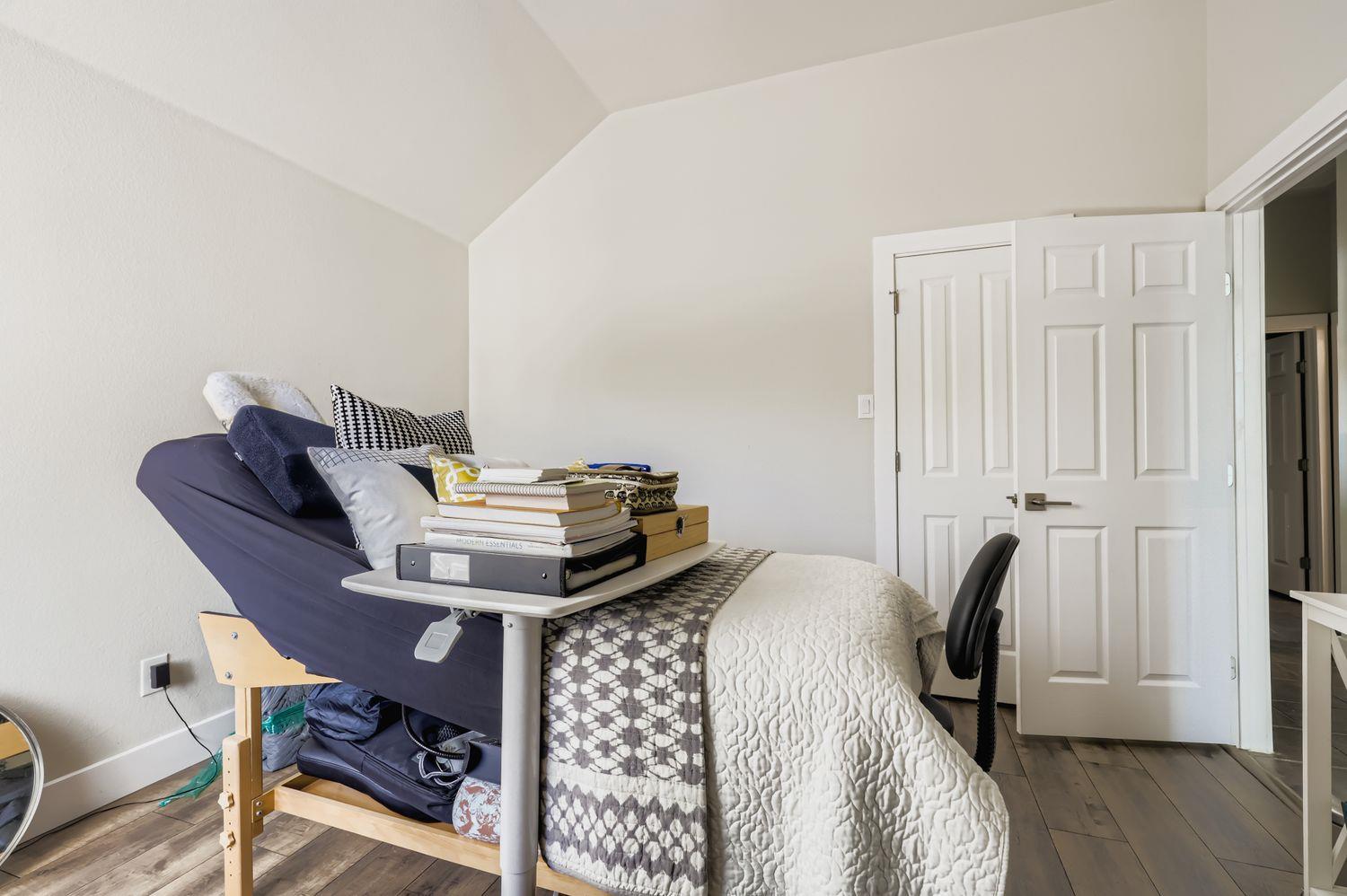 202 Cloud Peak Cv, Round Rock, TX 78681