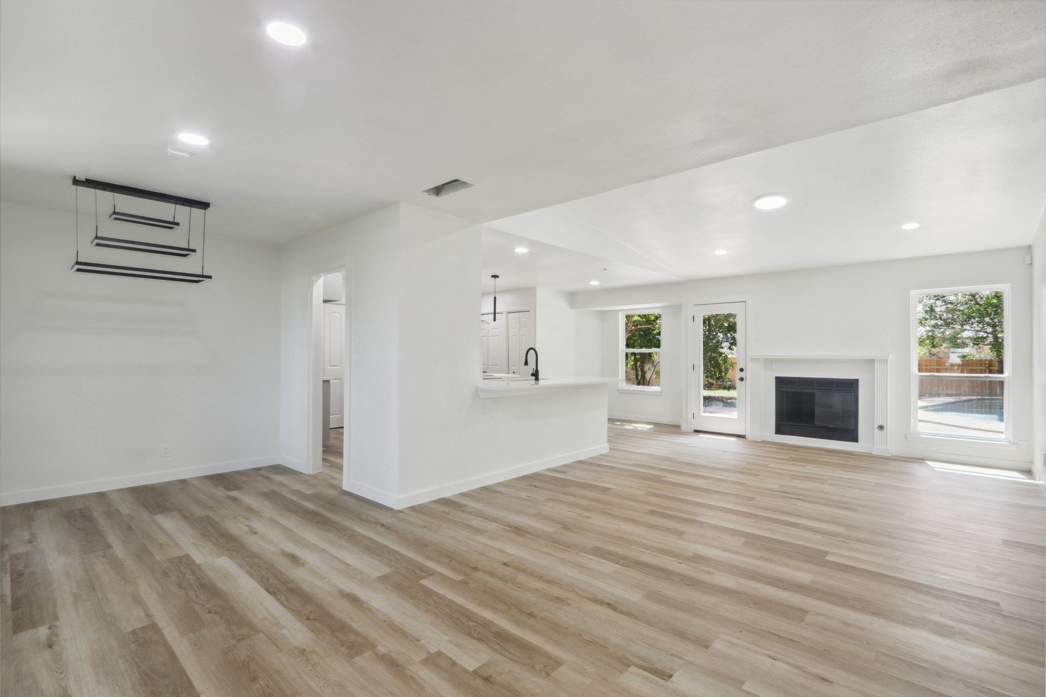 9807 Kendal Dr, Austin, TX 78753