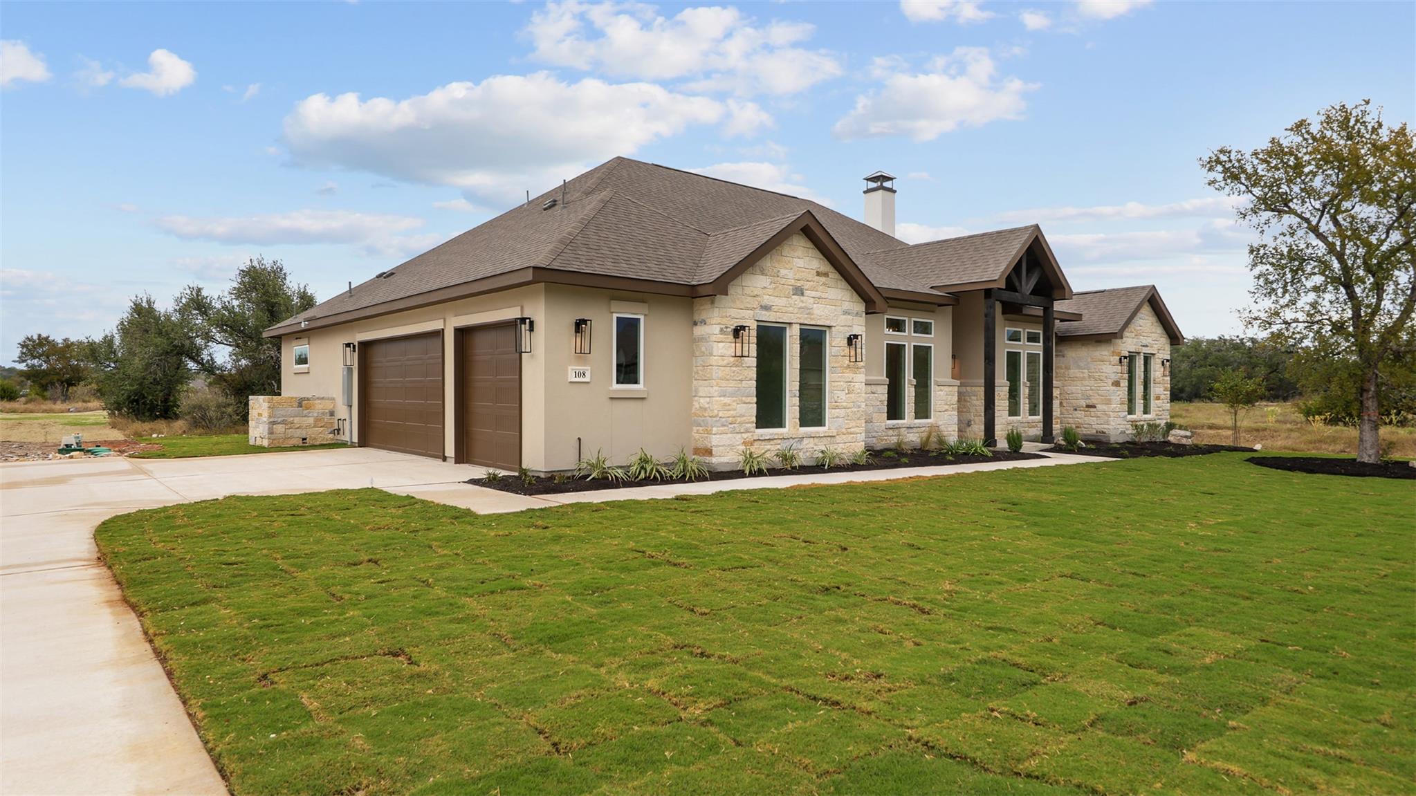 108 Tranquility Trl, Spicewood, TX 78669