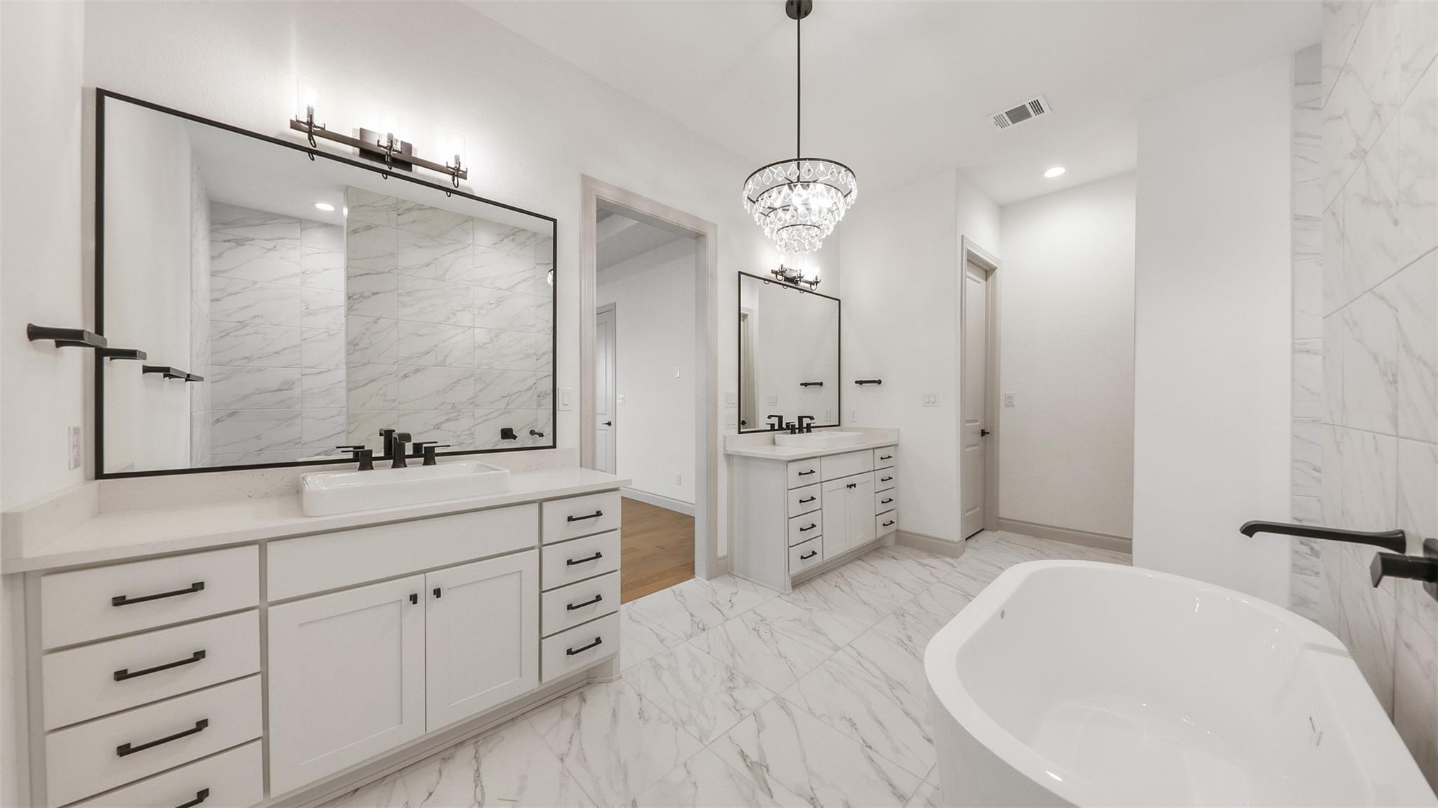 108 Tranquility Trl, Spicewood, TX 78669