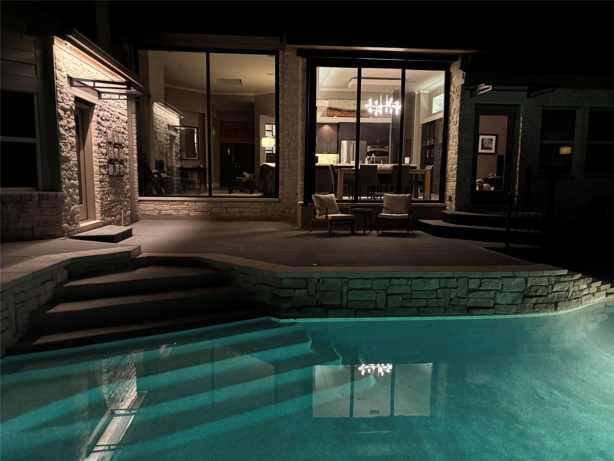 2801 Barton Point Dr, Austin, TX 78733