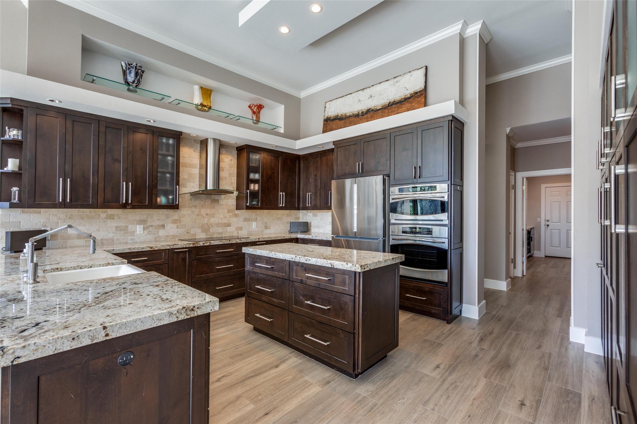 2801 Barton Point Dr, Austin, TX 78733