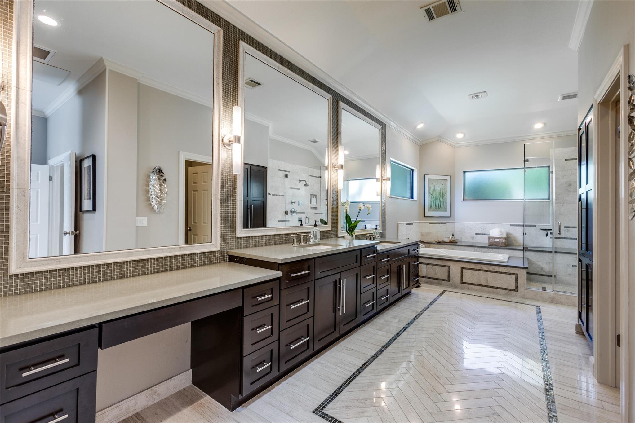 2801 Barton Point Dr, Austin, TX 78733