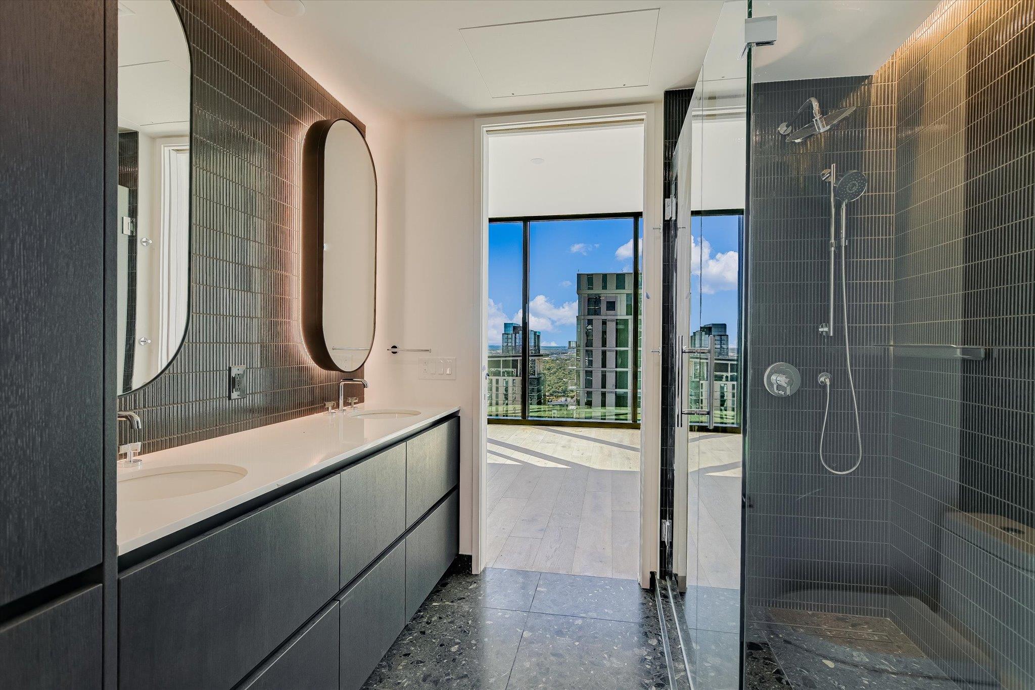 610 Davis St # 4501, Austin, TX 78701