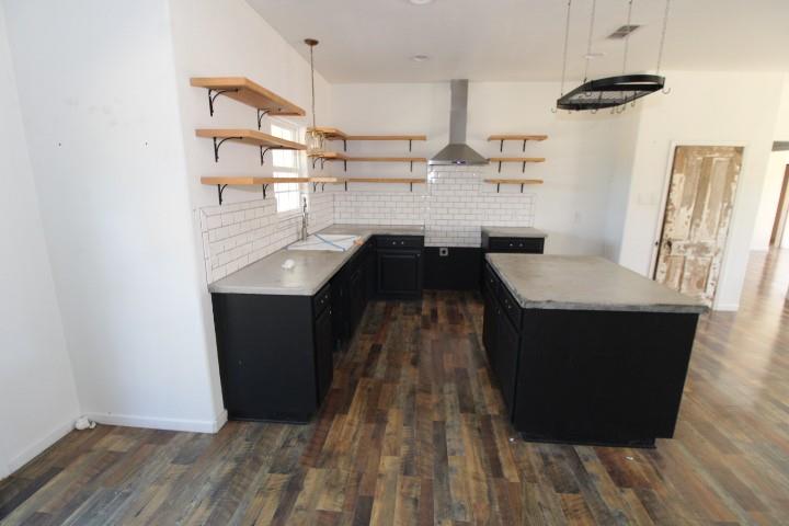 536 E Third St, Hico, TX 76457