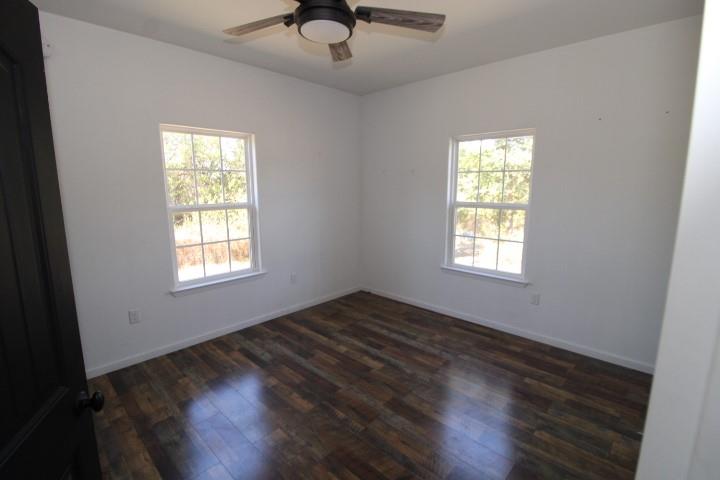 536 E Third St, Hico, TX 76457