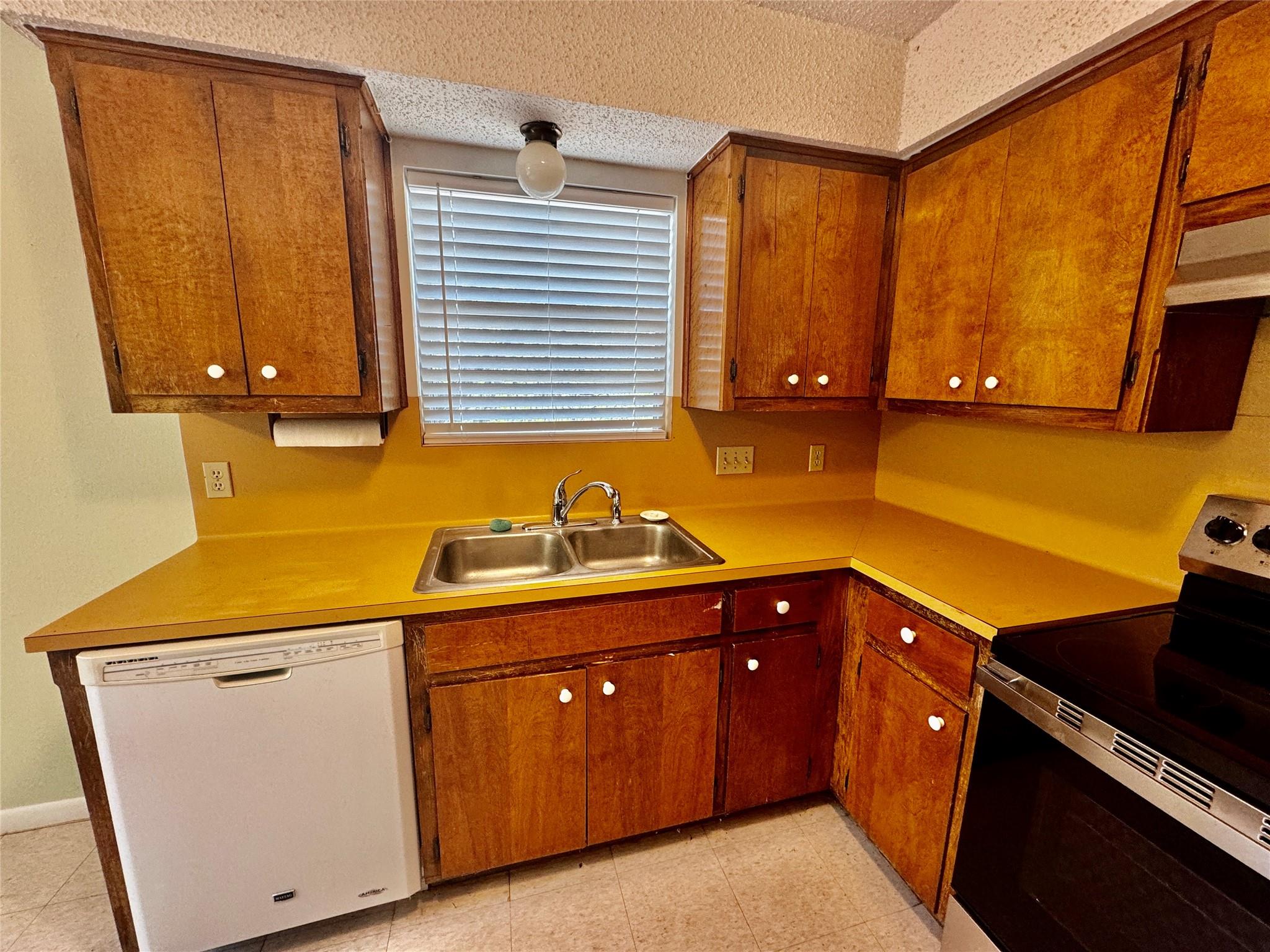 8104 Pinto Path, Austin, TX 78736