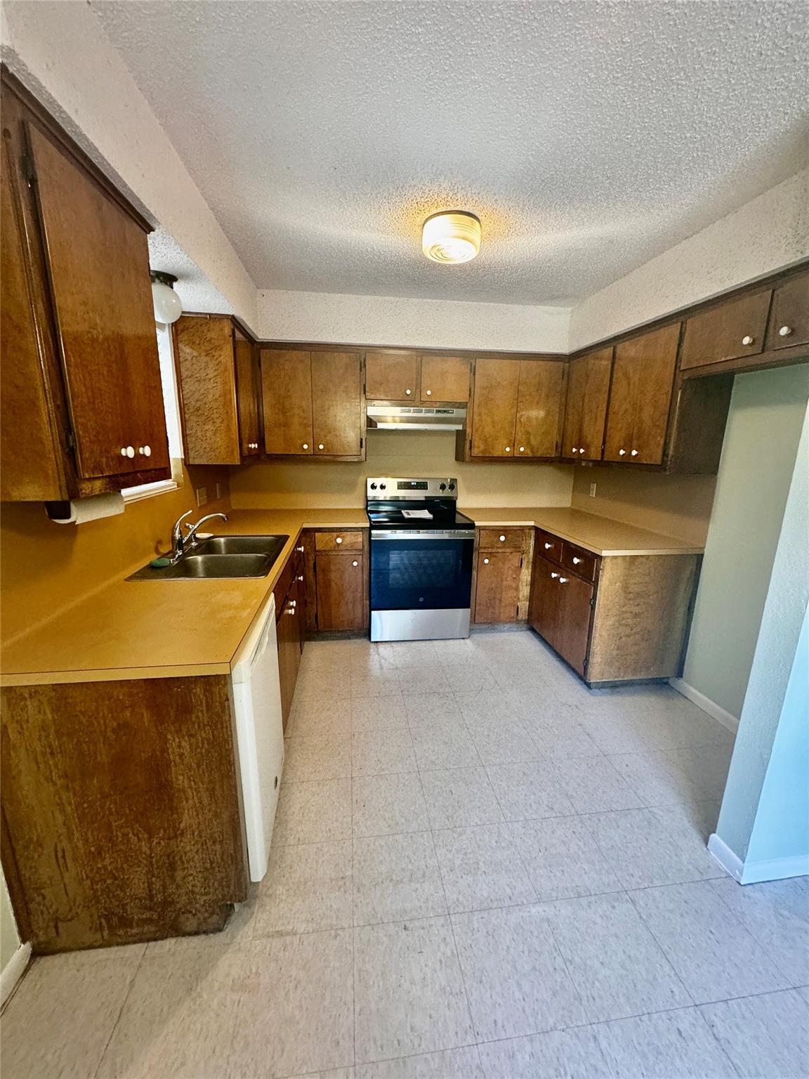 8104 Pinto Path, Austin, TX 78736