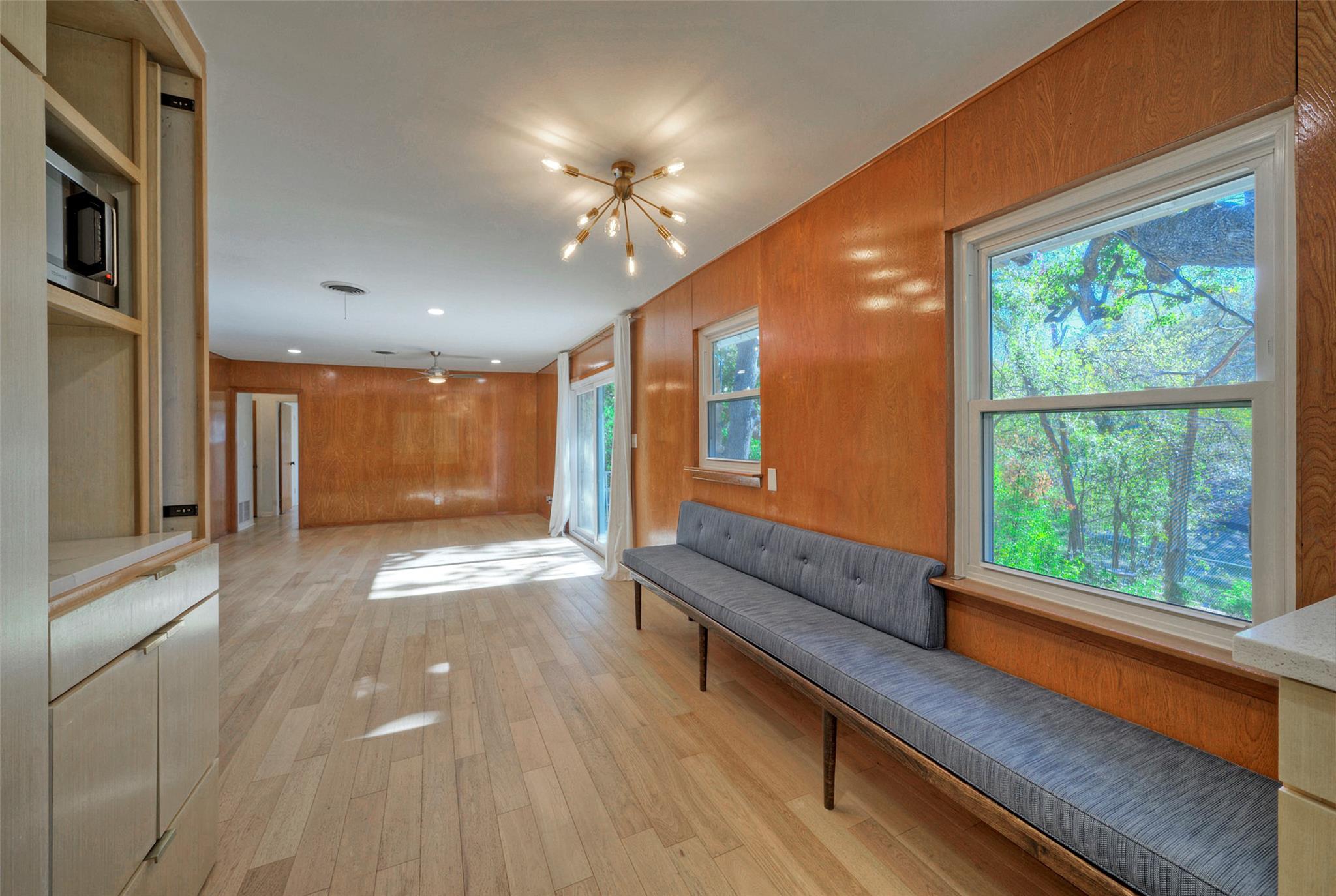 1709 Mariposa Dr, Austin, TX 78741