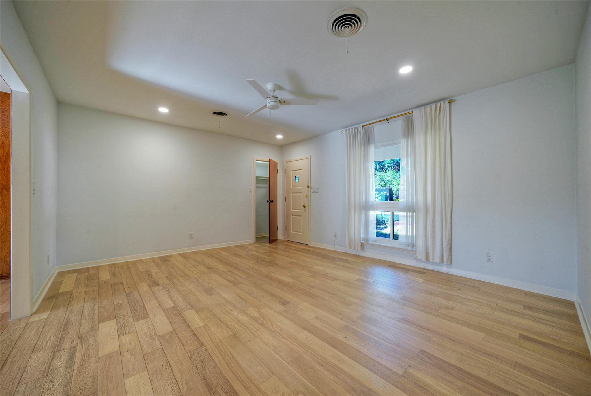 1709 Mariposa Dr, Austin, TX 78741