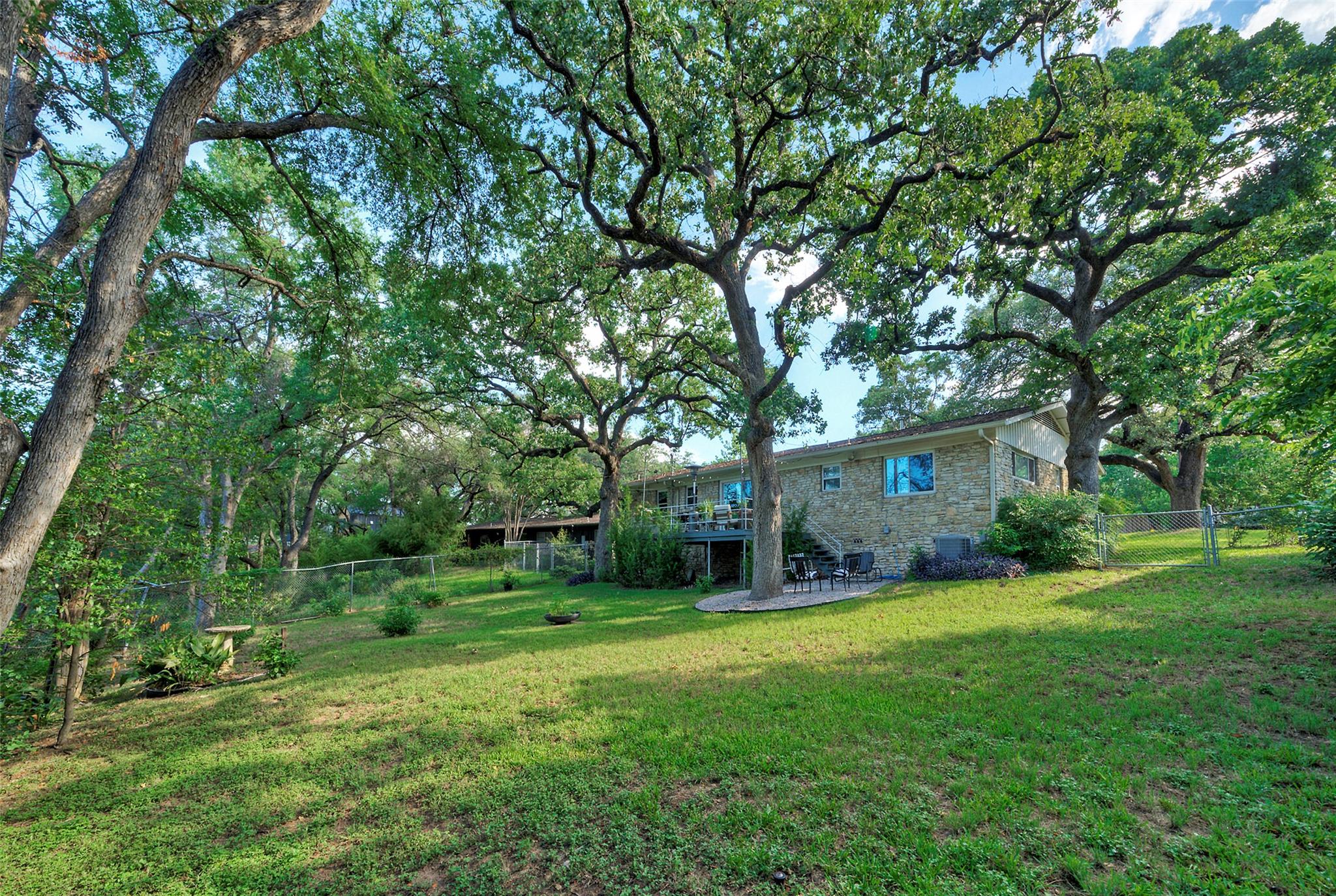 1709 Mariposa Dr, Austin, TX 78741
