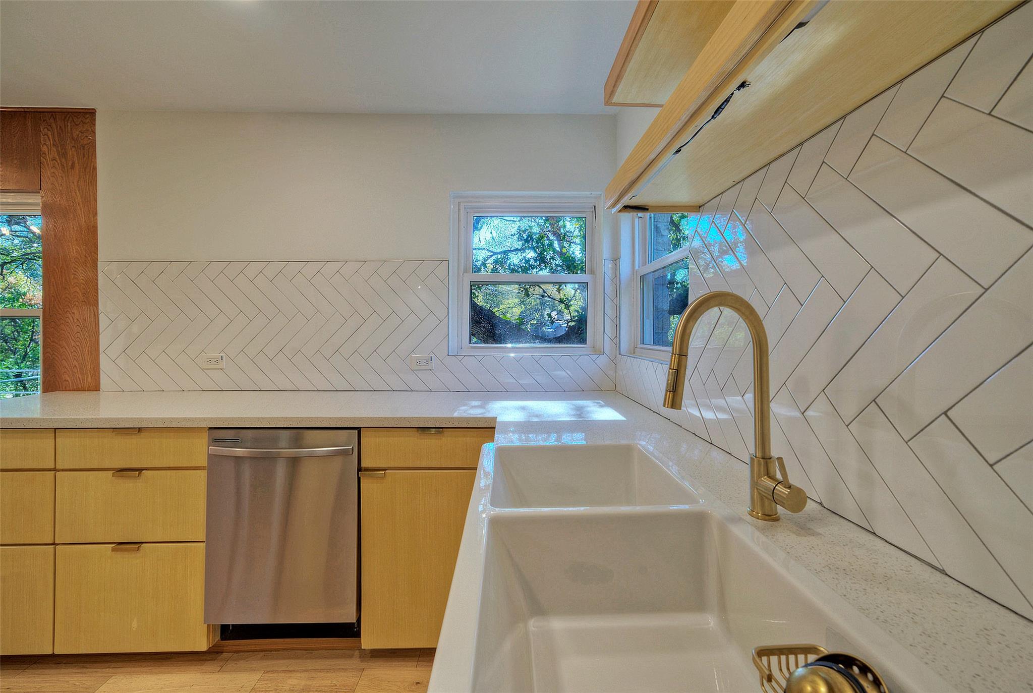 1709 Mariposa Dr, Austin, TX 78741