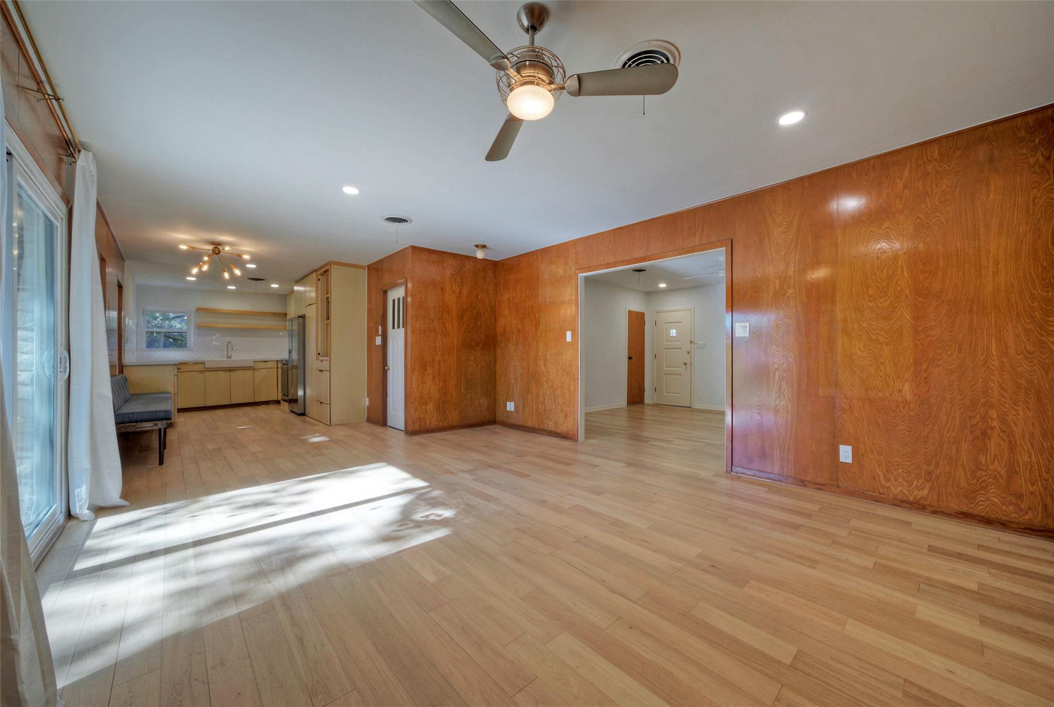 1709 Mariposa Dr, Austin, TX 78741