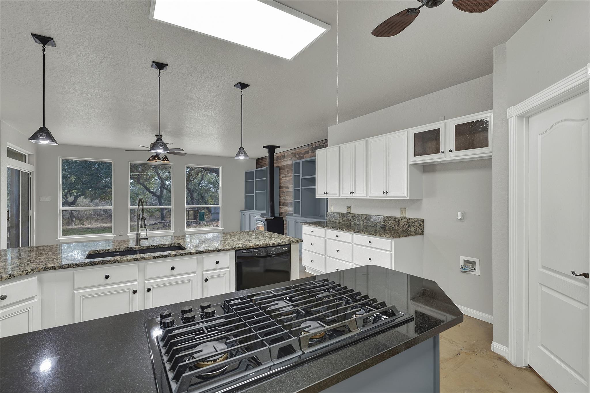 150 Hidden Holw, New Braunfels, TX 78132