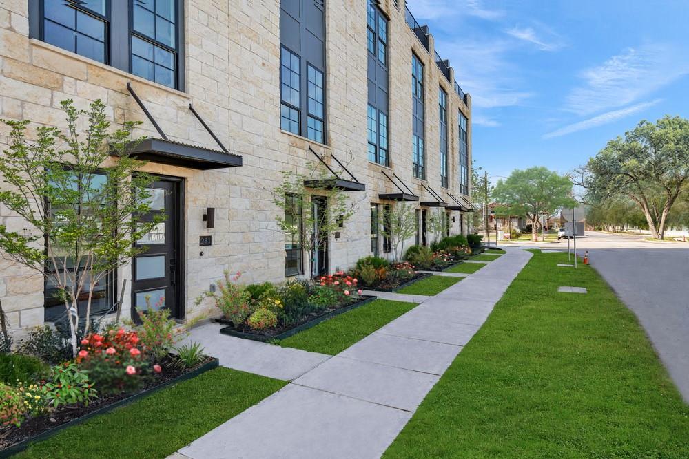 277 Pullman Ct, Round Rock, TX 78664