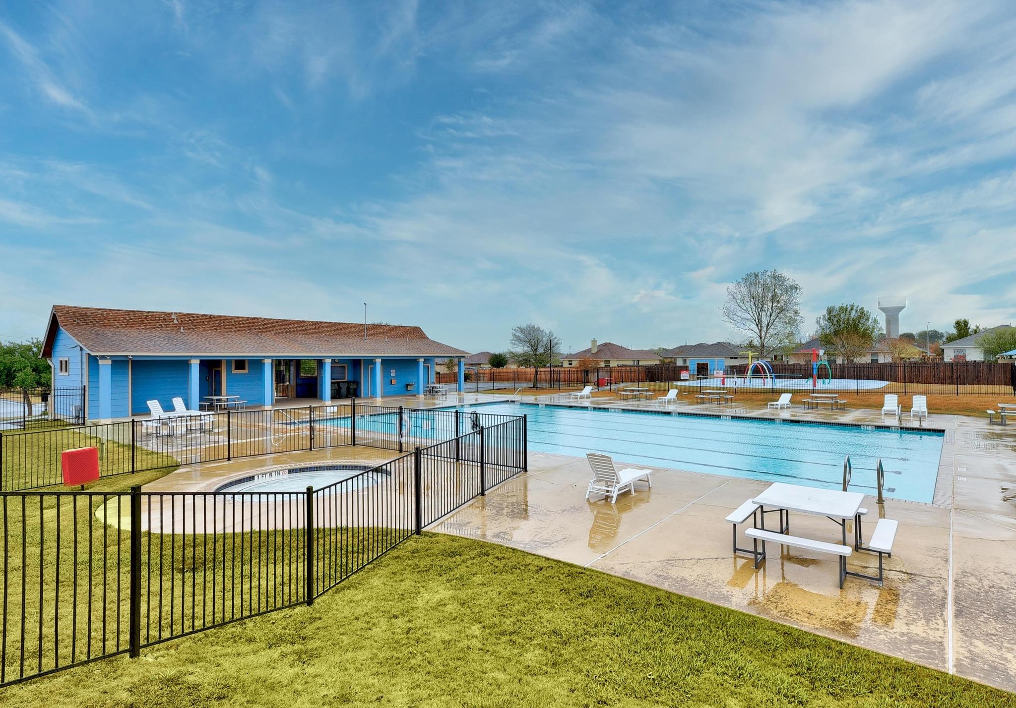 245 Voss, Kyle, TX 78640