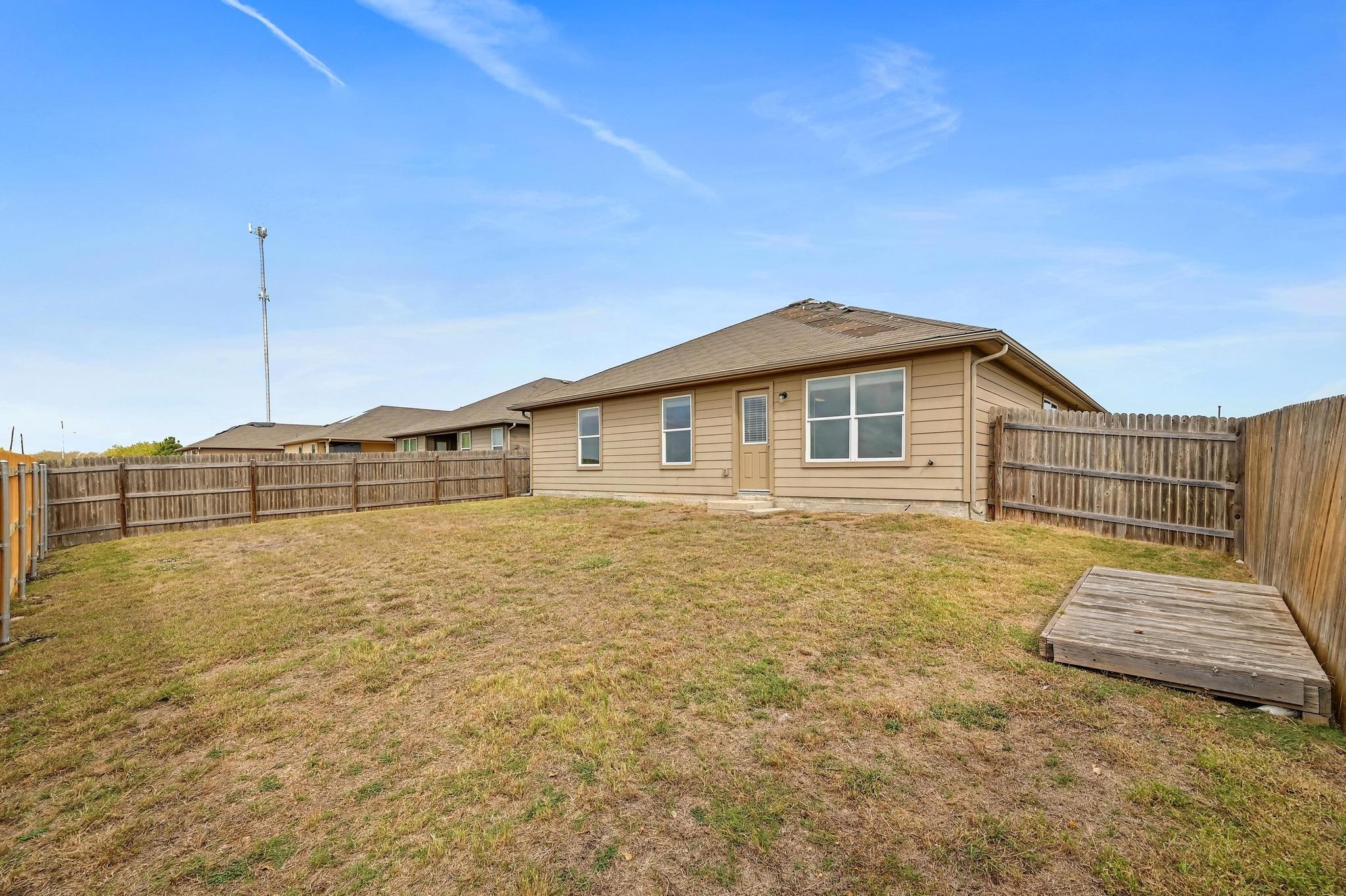 245 Voss, Kyle, TX 78640