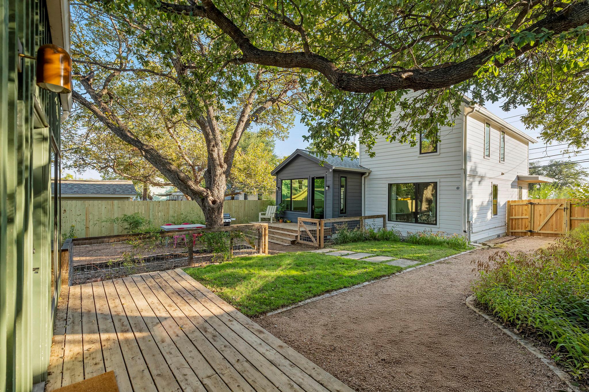 618 Denson Dr, Austin, TX 78752