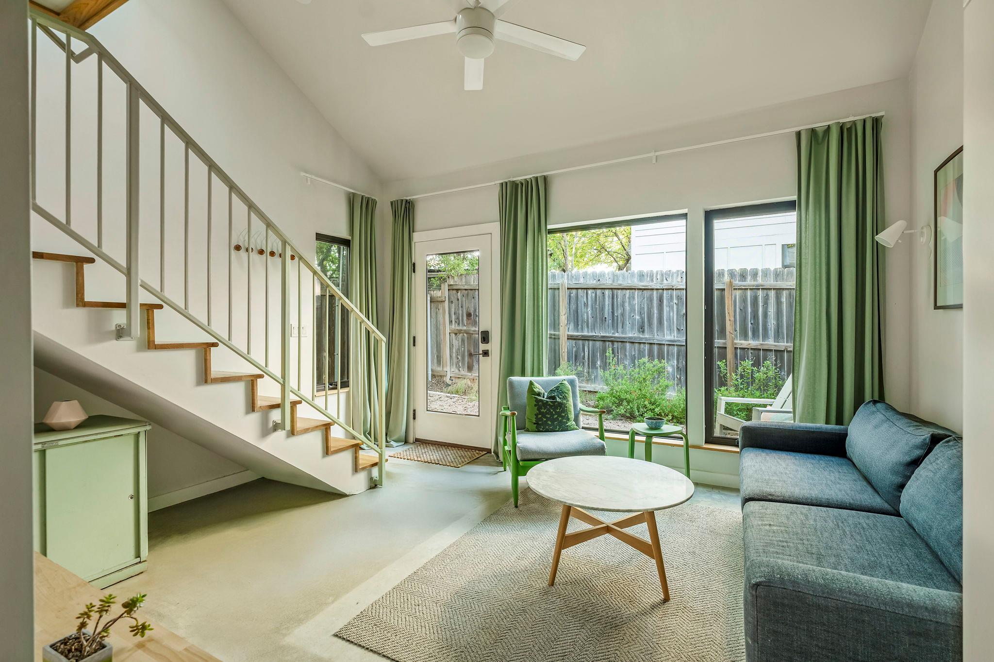 618 Denson Dr, Austin, TX 78752