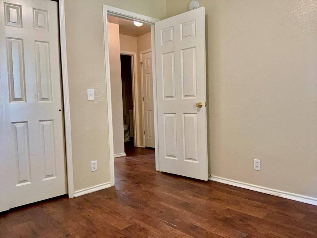 615 Losoya Ct, Hutto, TX 78634