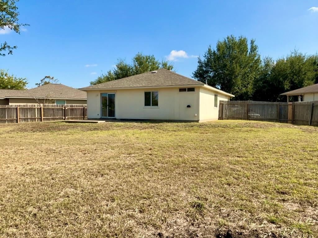 615 Losoya Ct, Hutto, TX 78634