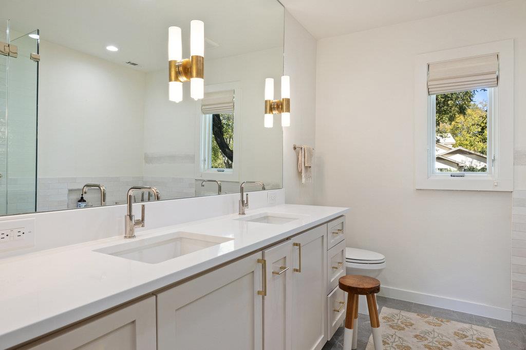 2103 Bowman Ave, Austin, TX 78703